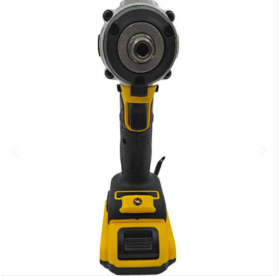 Llave de Impacto + 2 Baterias 28V + 25 Accesorios